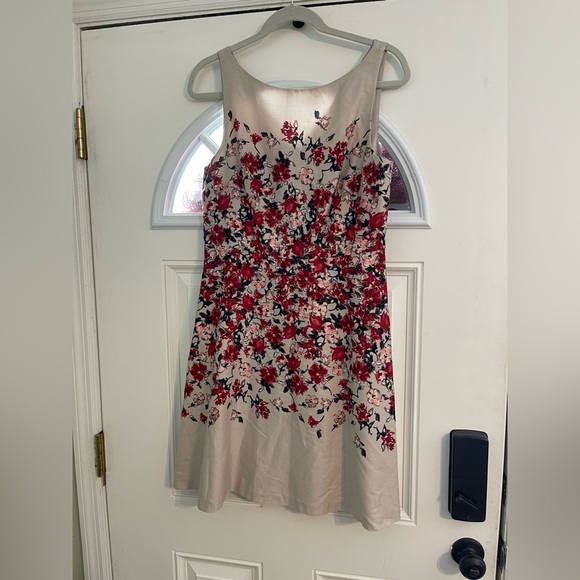 Loft Dress - Picture 1 of 5